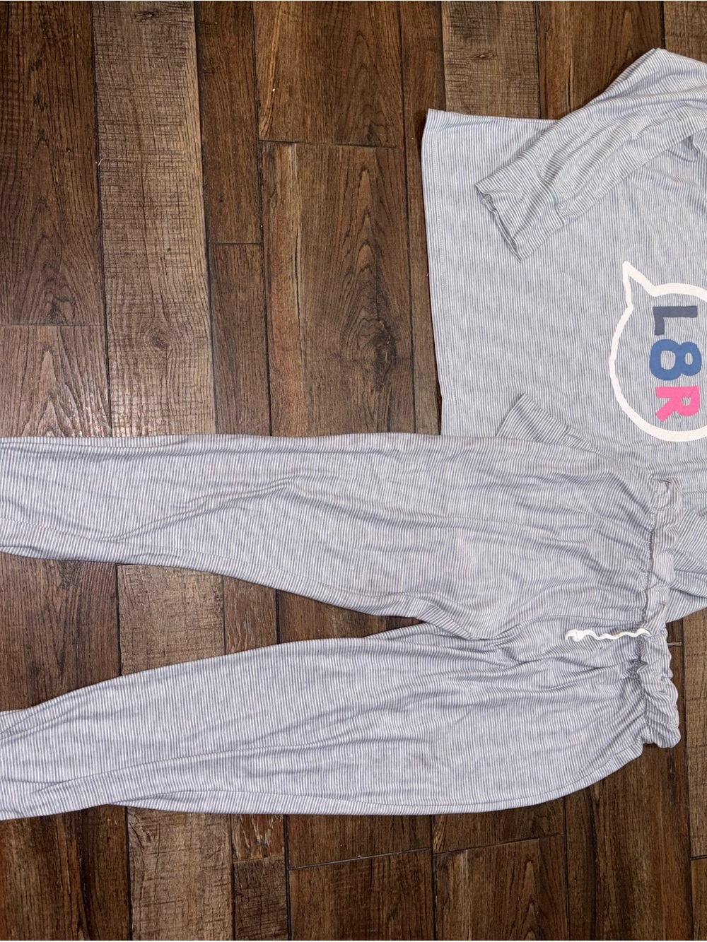 Light Gray Striped Loungewear Set with Graphic